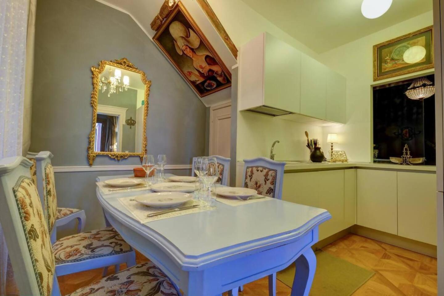 Campanile Canonica Design House Apartamento *