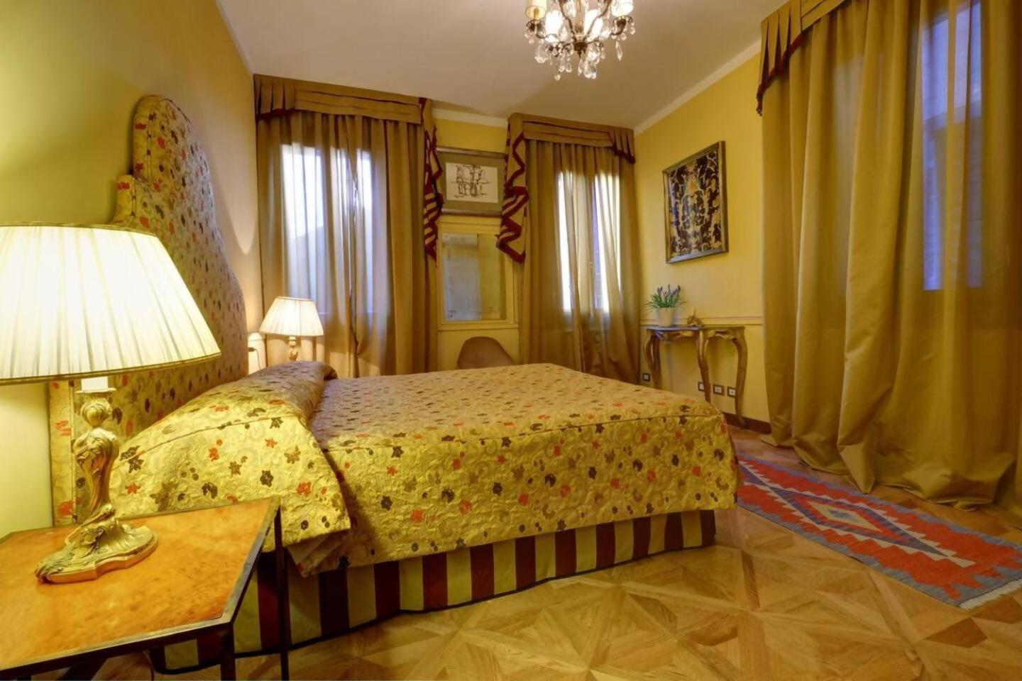 Campanile Canonica Design House Apartamento